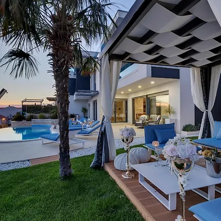 Afrodita Villa