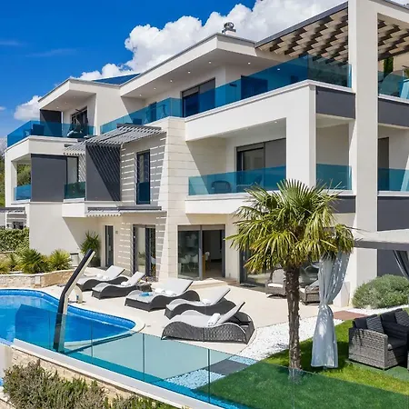 Afrodita Villa *